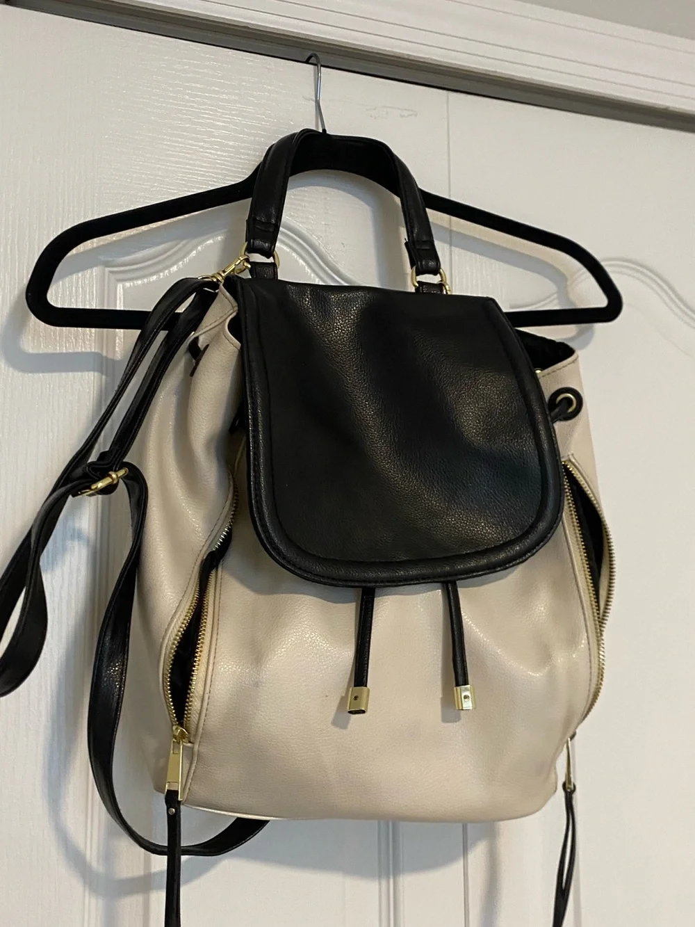 Womens Two-Tone Black and Cream Backpack Purse